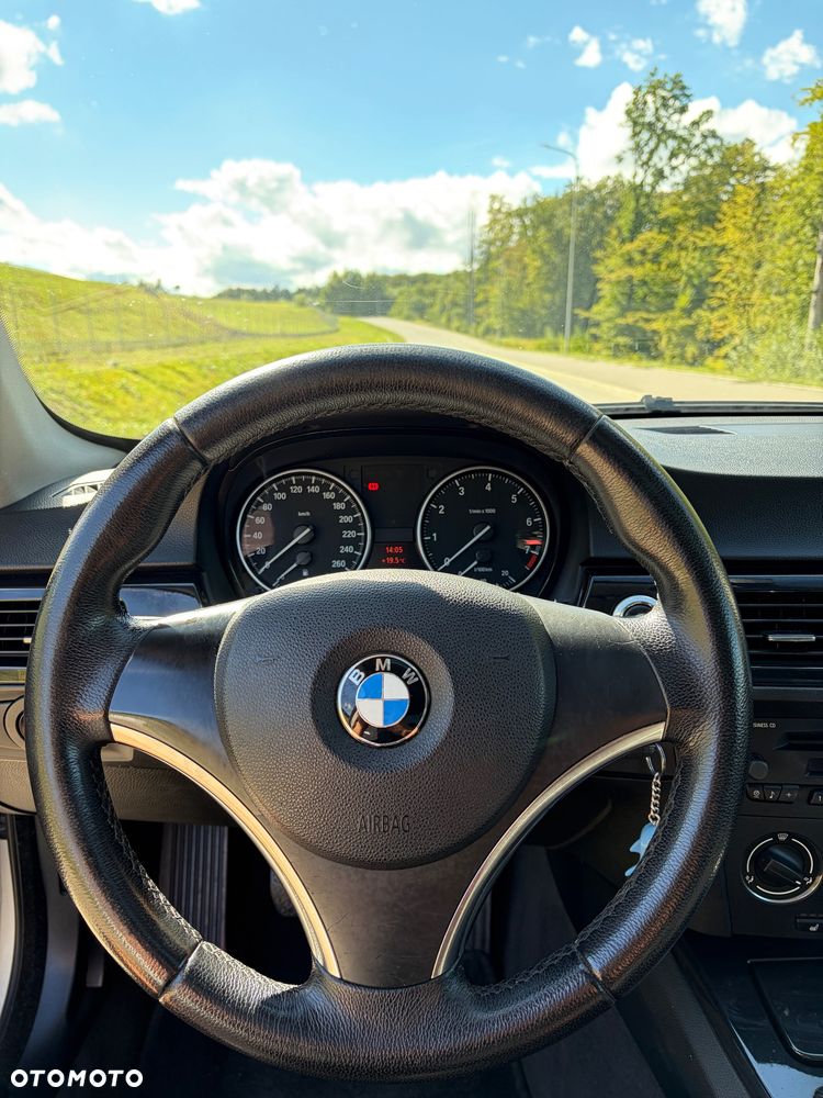 BMW Seria 3 320i - 21