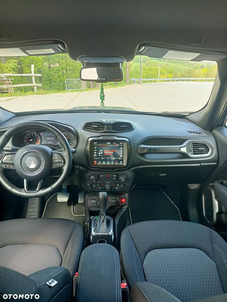 Jeep Renegade - 8