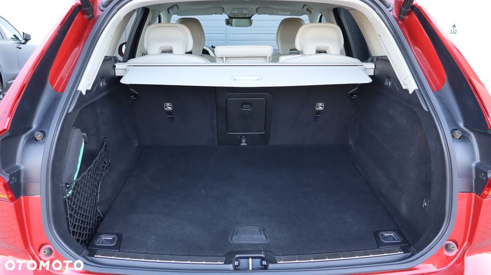 Volvo XC 60 B5 B AWD Inscription - 16