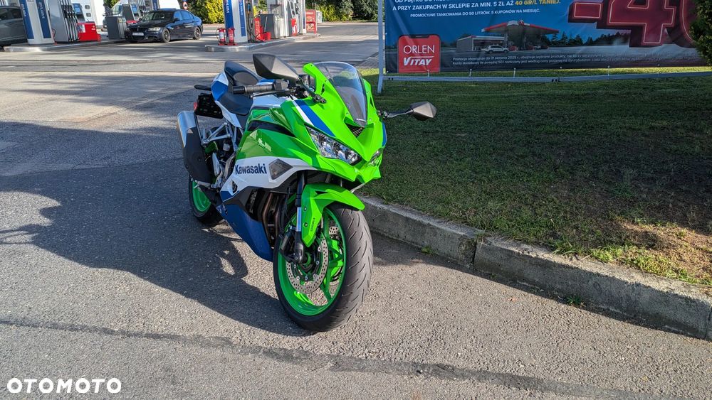Kawasaki ZX - 3