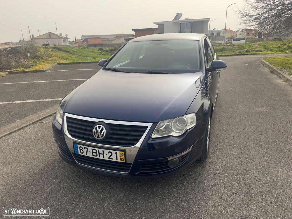 VW Passat 2.0 TDI Confortline - 2