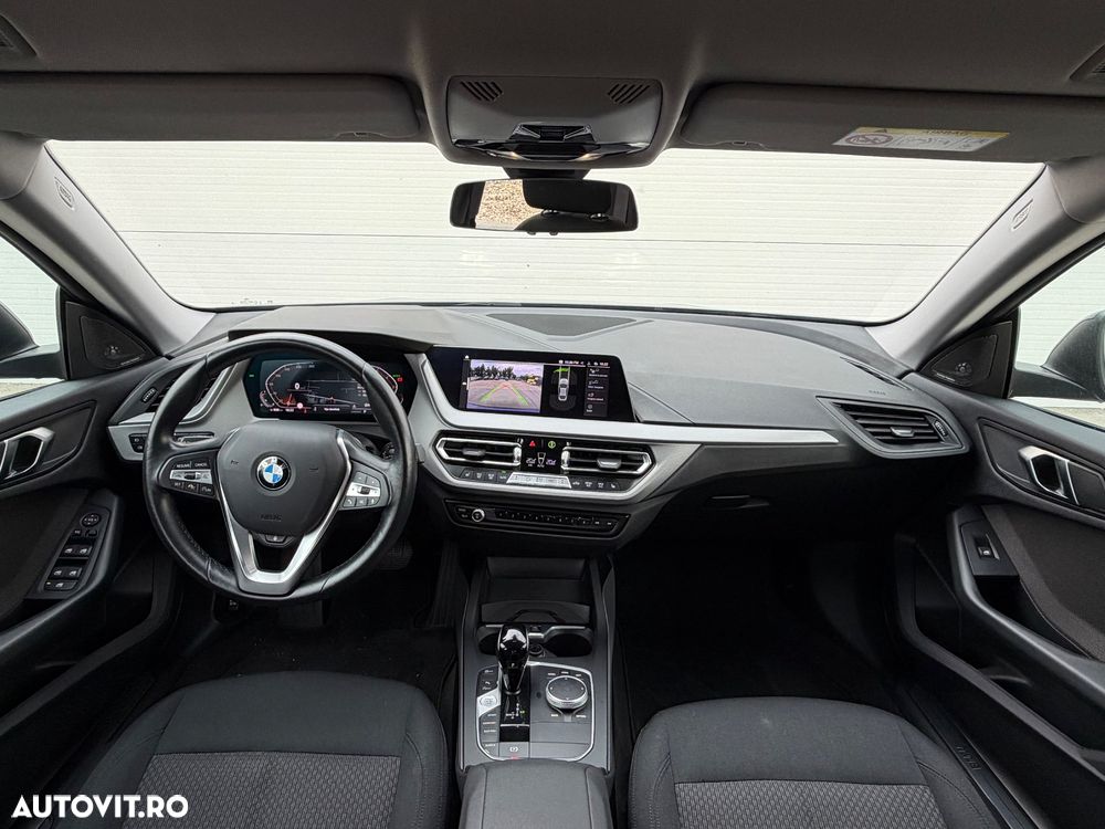 BMW Seria 2 218i Aut. - 25