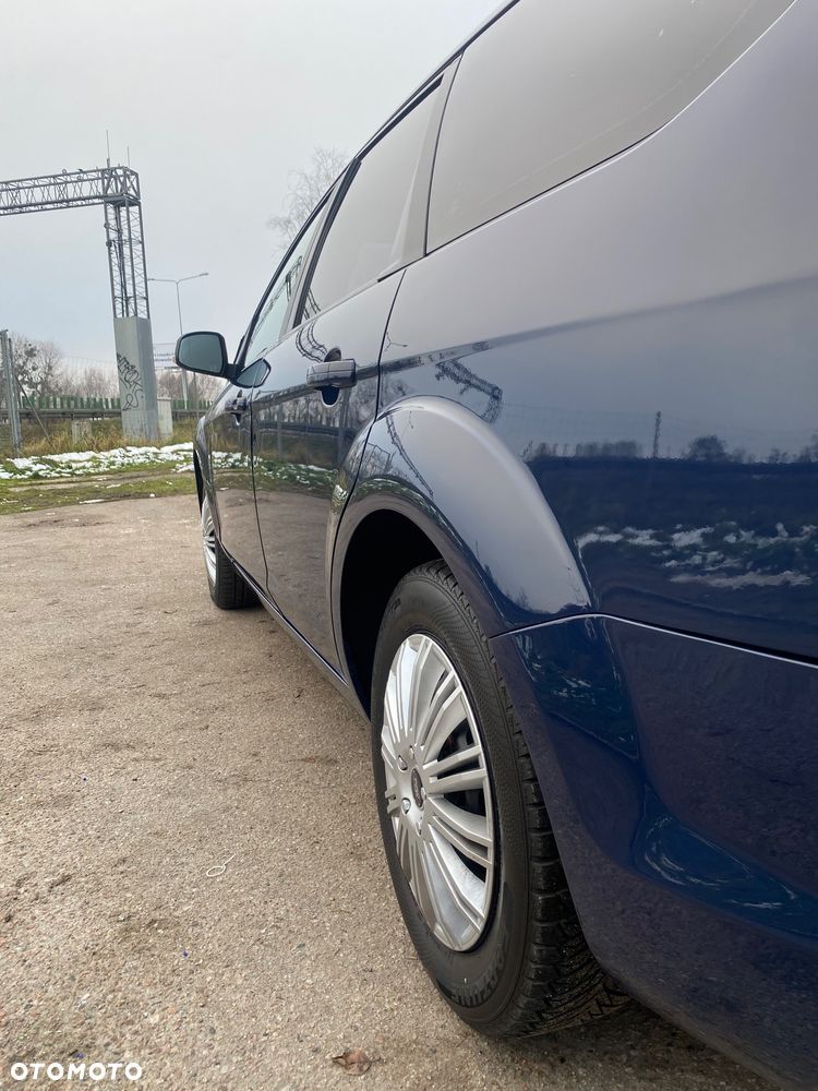 Ford Focus 1.6 Ambiente - 7