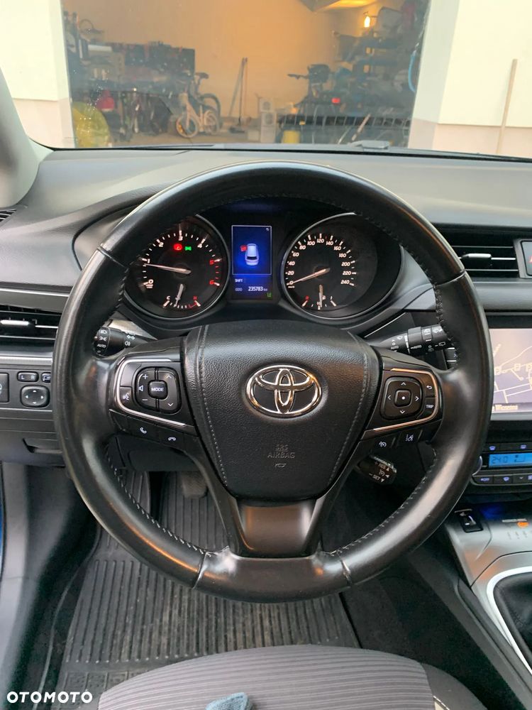 Toyota Avensis 2.0 D-4D Active Business - 10