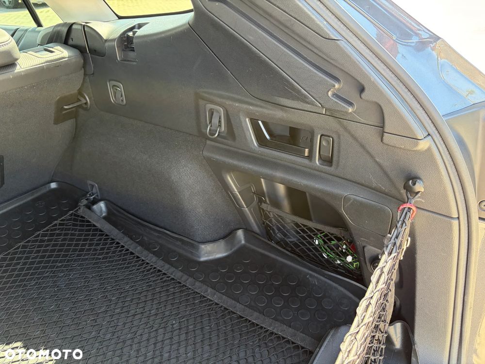 Subaru Outback 2.5i Platinum (EyeSight) Lineartronic - 13