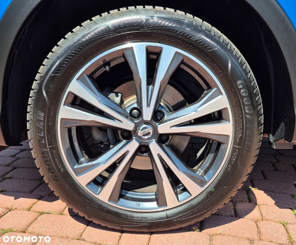 Nissan Qashqai 1.6 DIG-T N-Connecta - 19