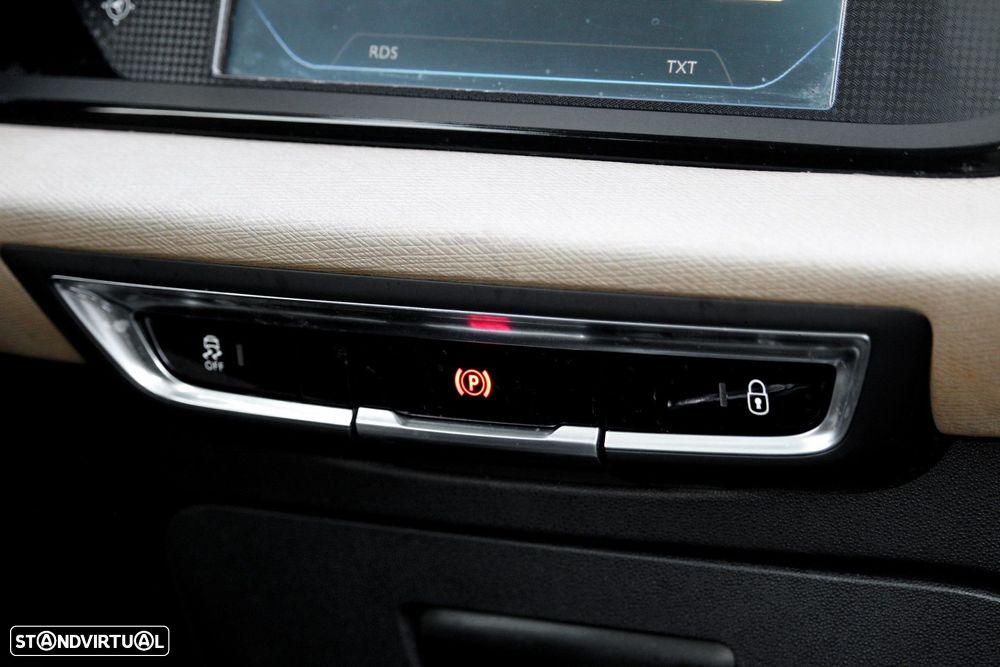 Citroën C4 Picasso 1.6 e-HDi Exclusive - 24