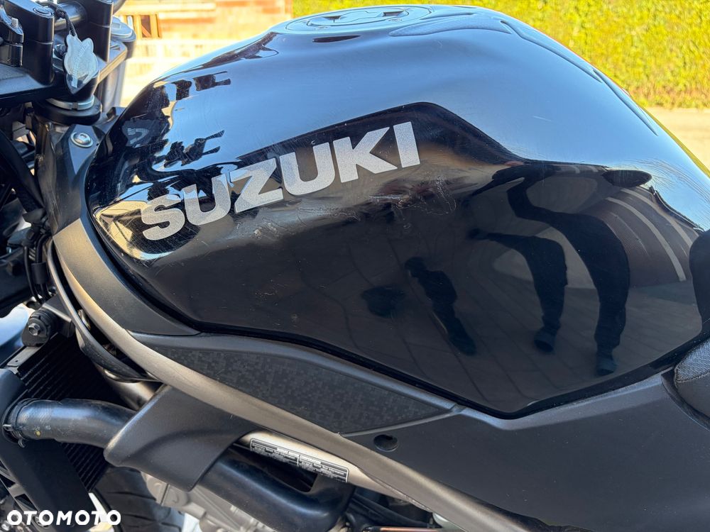 Suzuki SV - 6
