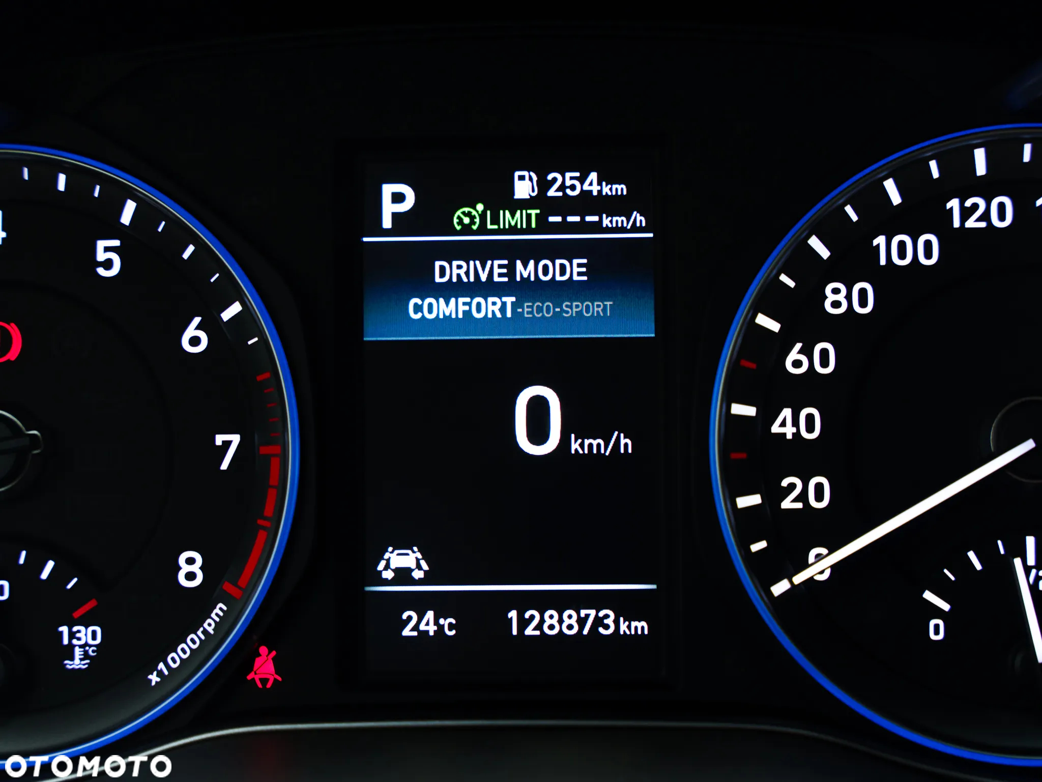 Hyundai Kona 1.6 T-GDI Premium 4WD DCT - 32