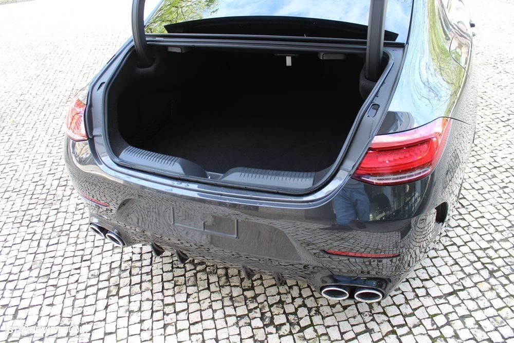 Mercedes-Benz CLS 300 d 4Matic - 27