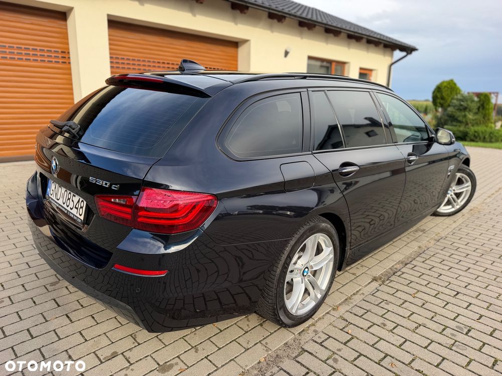 BMW Seria 5 530d xDrive Sport-Aut - 24