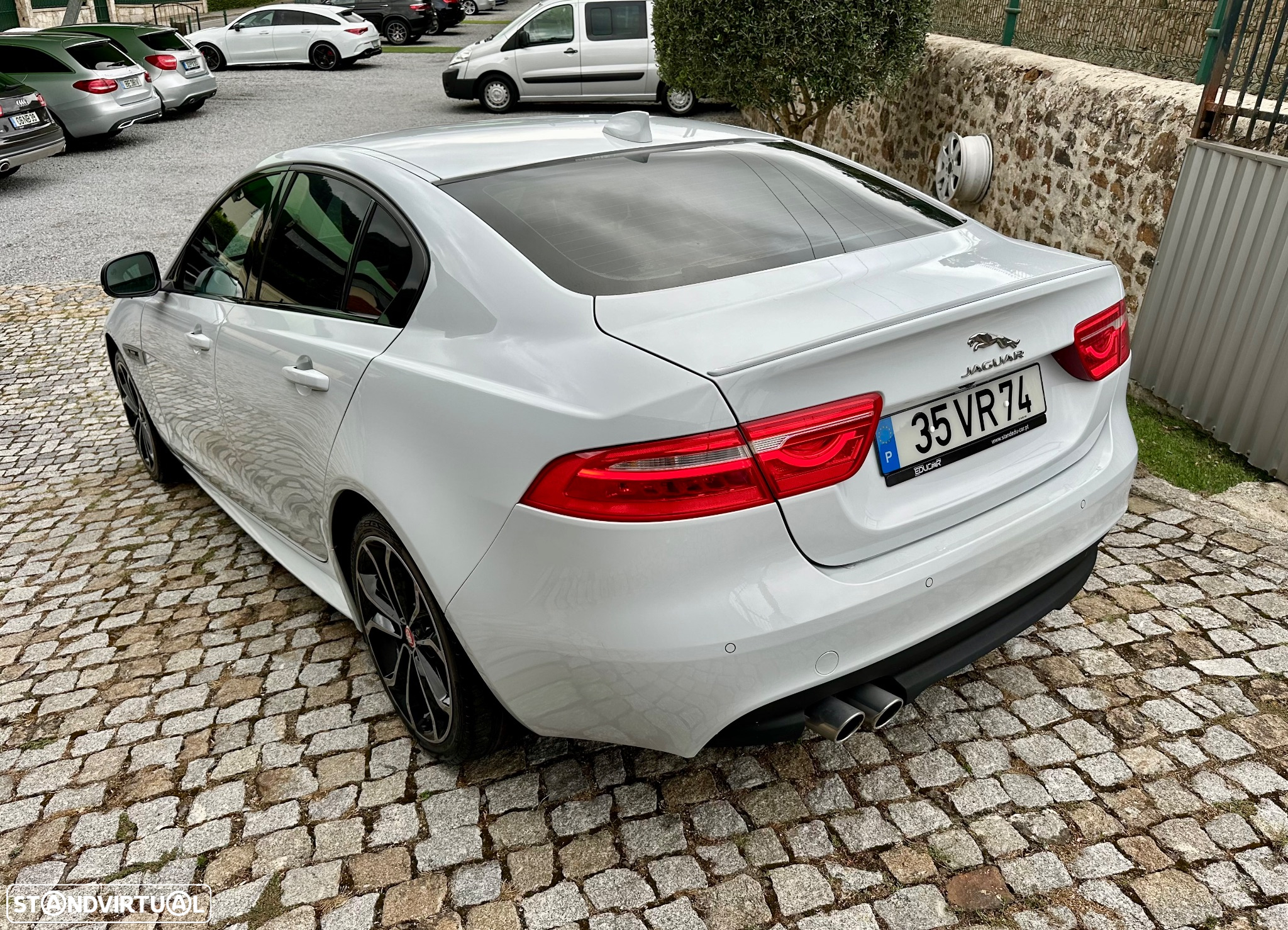 Jaguar XE 2.0 D R-Sport AWD Aut. - 14