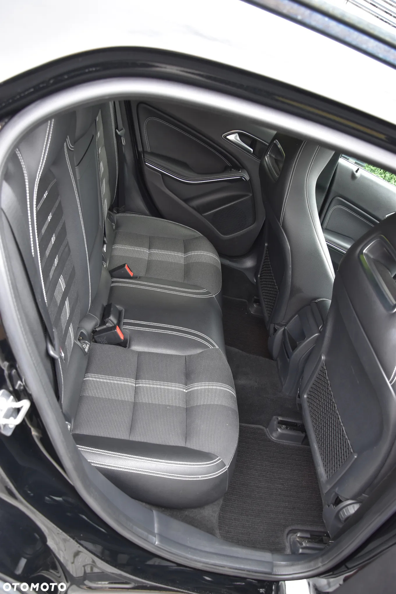 Mercedes-Benz GLA 180 CDI 7G-DCT Edition 1 - 20
