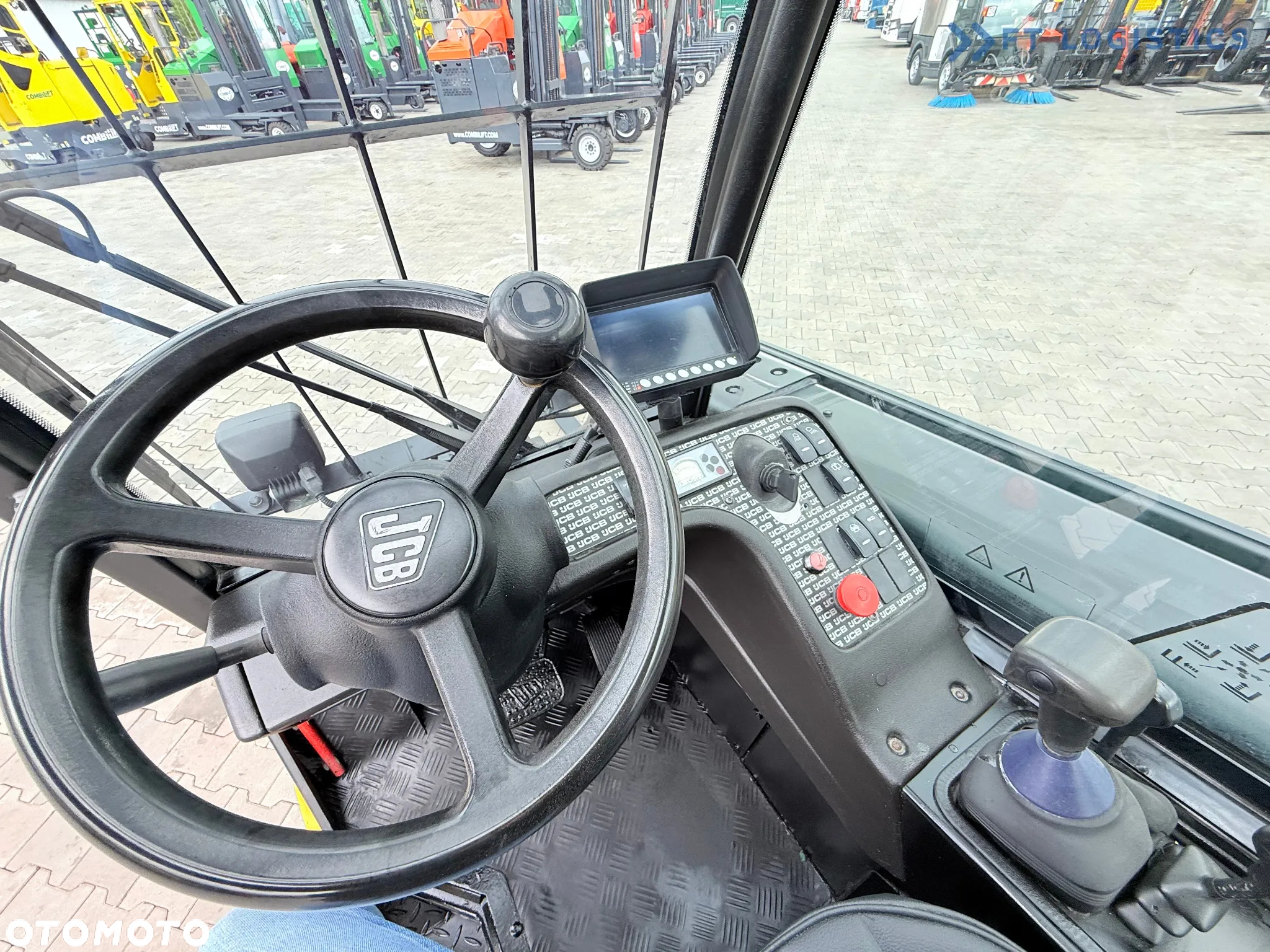 JCB TLT35D / DIESEL / KABINA / NOWE OPONY / 4450MM / TELESKOP - STAN IDEALNY - 21