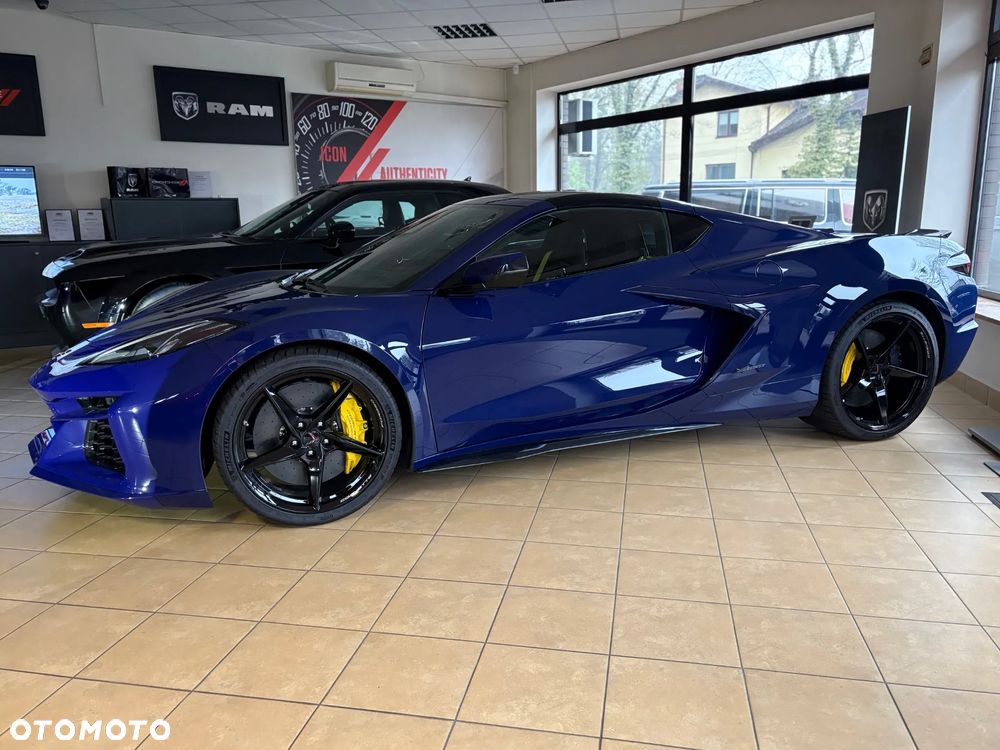 Chevrolet Corvette - 7