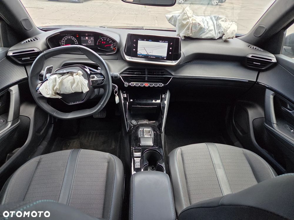 Peugeot 2008 PureTech 130 EAT8 Allure - 16