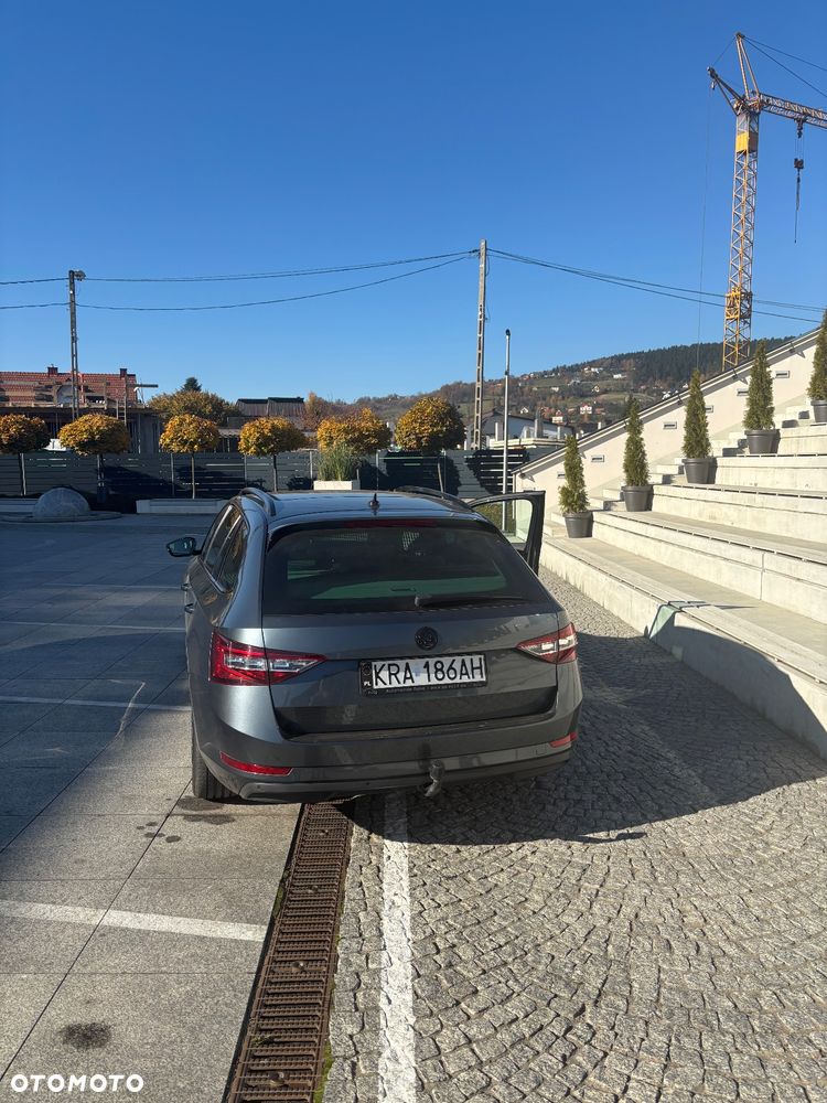 Skoda Superb 2.0 TDI SCR L&K DSG - 14