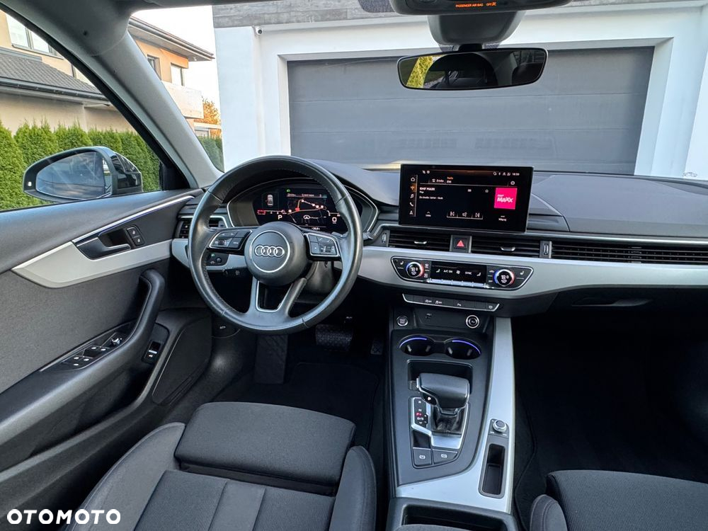Audi A4 35 TFSI S tronic - 31