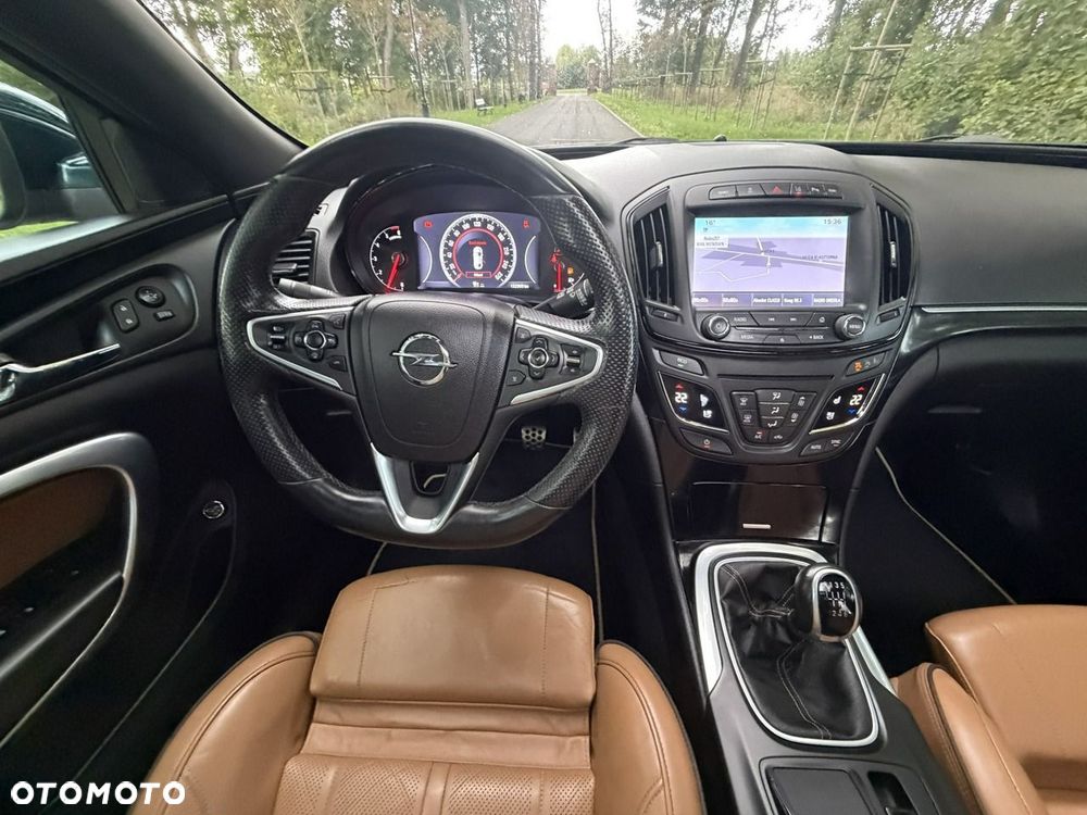 Opel Insignia - 35