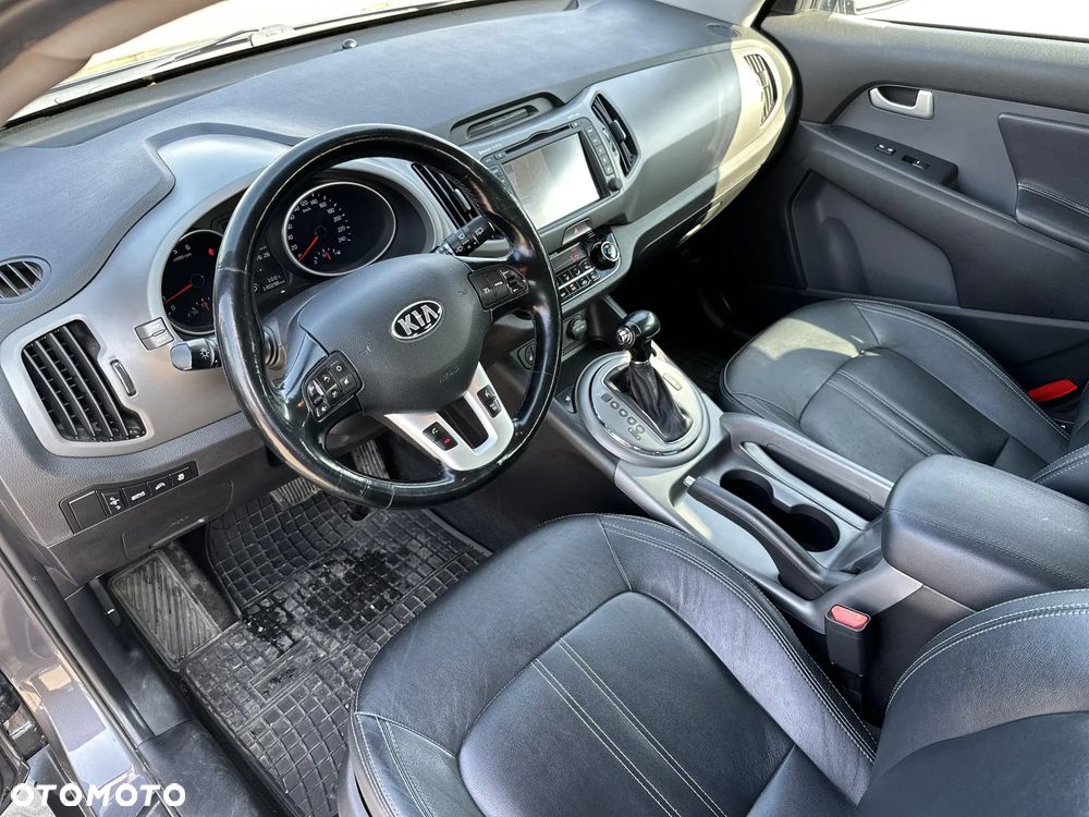 Kia Sportage 2.0 CRDI L AWD - 9