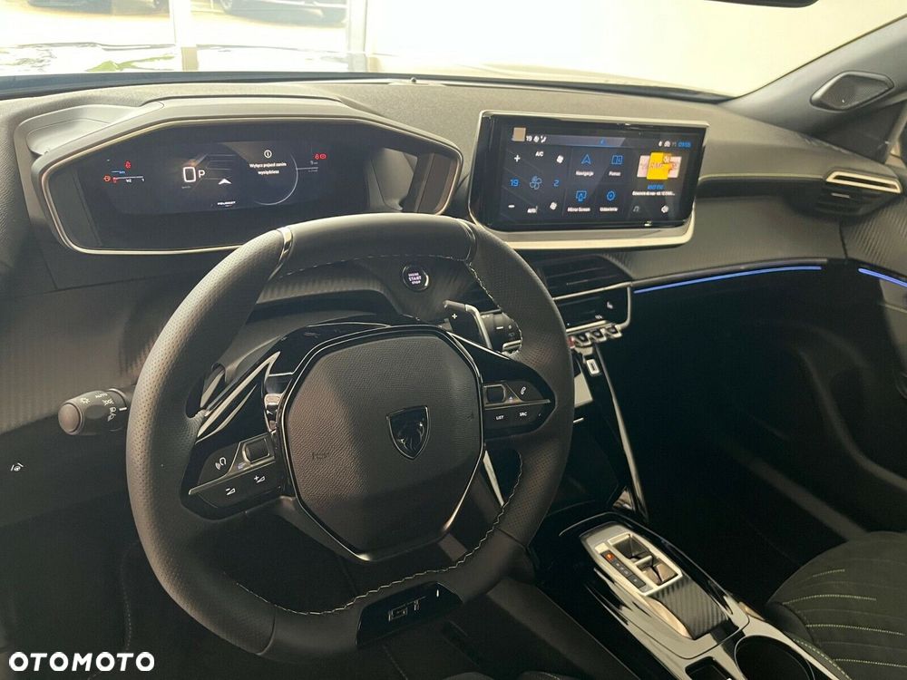 Peugeot 2008 - 13