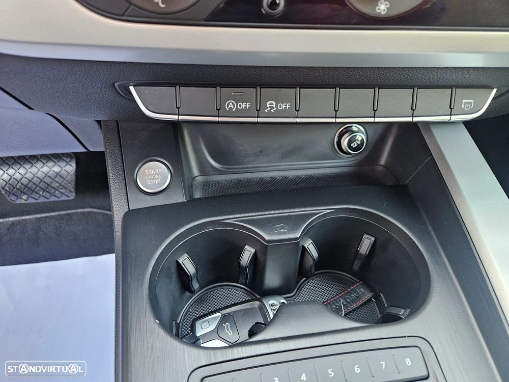 Audi A4 Avant 2.0 TDI Design S tronic - 26