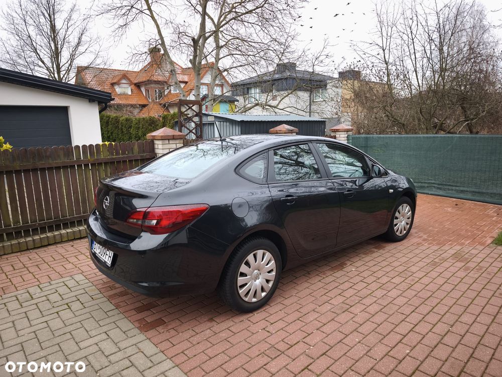 Opel Astra 1.4 Essentia EU6 - 3