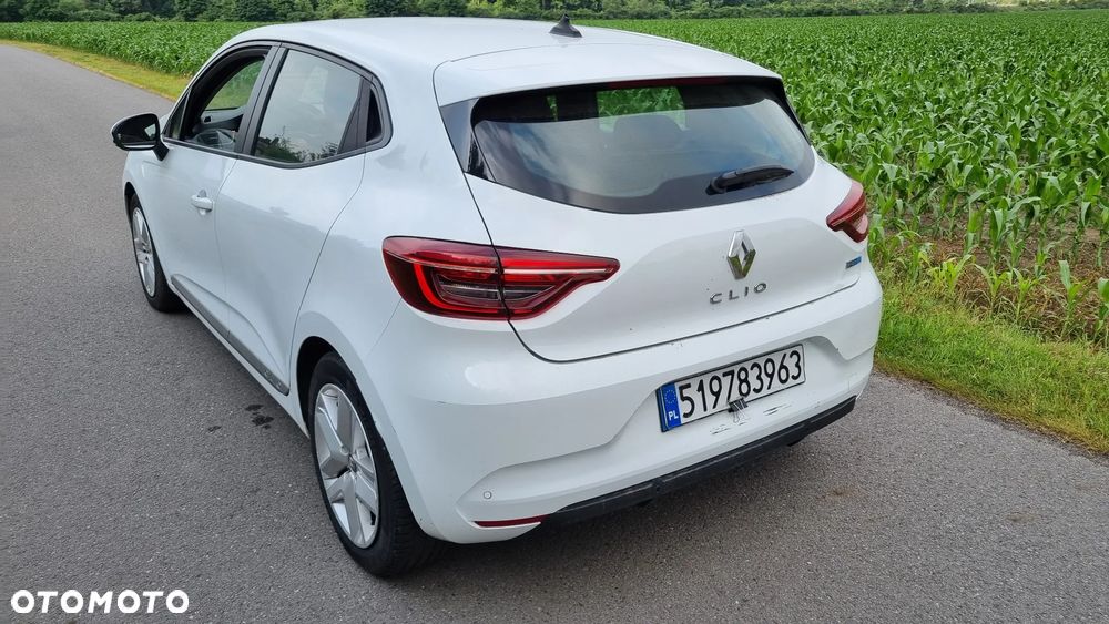 Renault Clio - 32