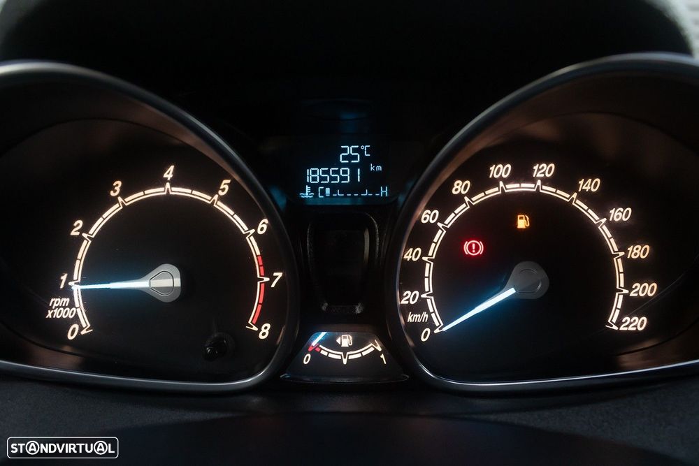 Ford Fiesta 1.0 T EcoBoost Titanium - 16