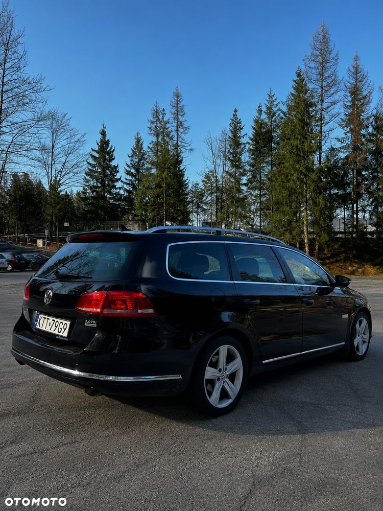 Volkswagen Passat 2.0 TDI 4Motion DSG BlueMotion Tech Highline - 4