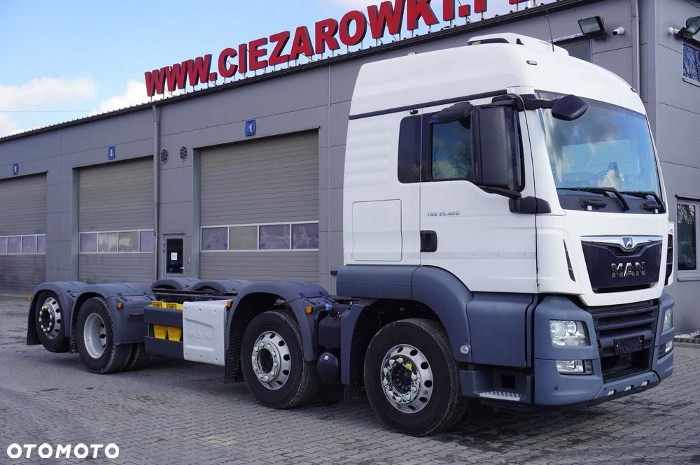 MAN TGS 35.420 8x2 / Rama 6,4 m / 3 osie skrętne / 3 szt. - 8