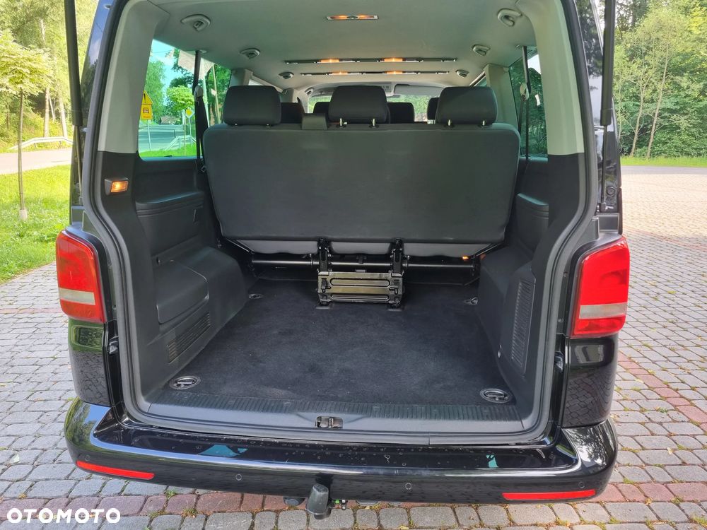 Volkswagen Caravelle - 8