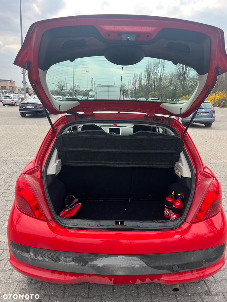 Peugeot 207 1.4 16V Trendy - 15