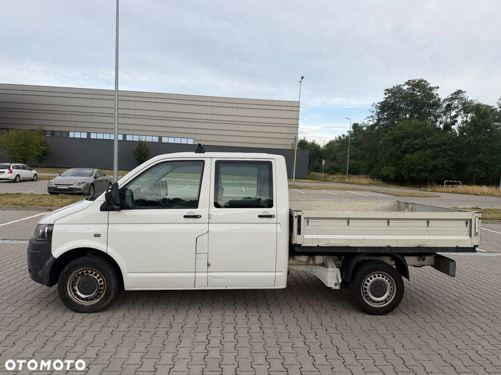 Volkswagen Transporter T5 Doka Brygadówka - 2