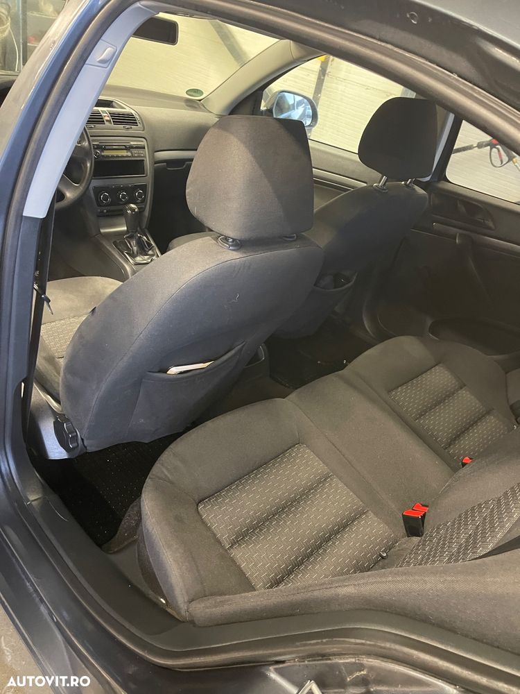 Skoda Octavia 1.6 TDI DPF Classic - 6