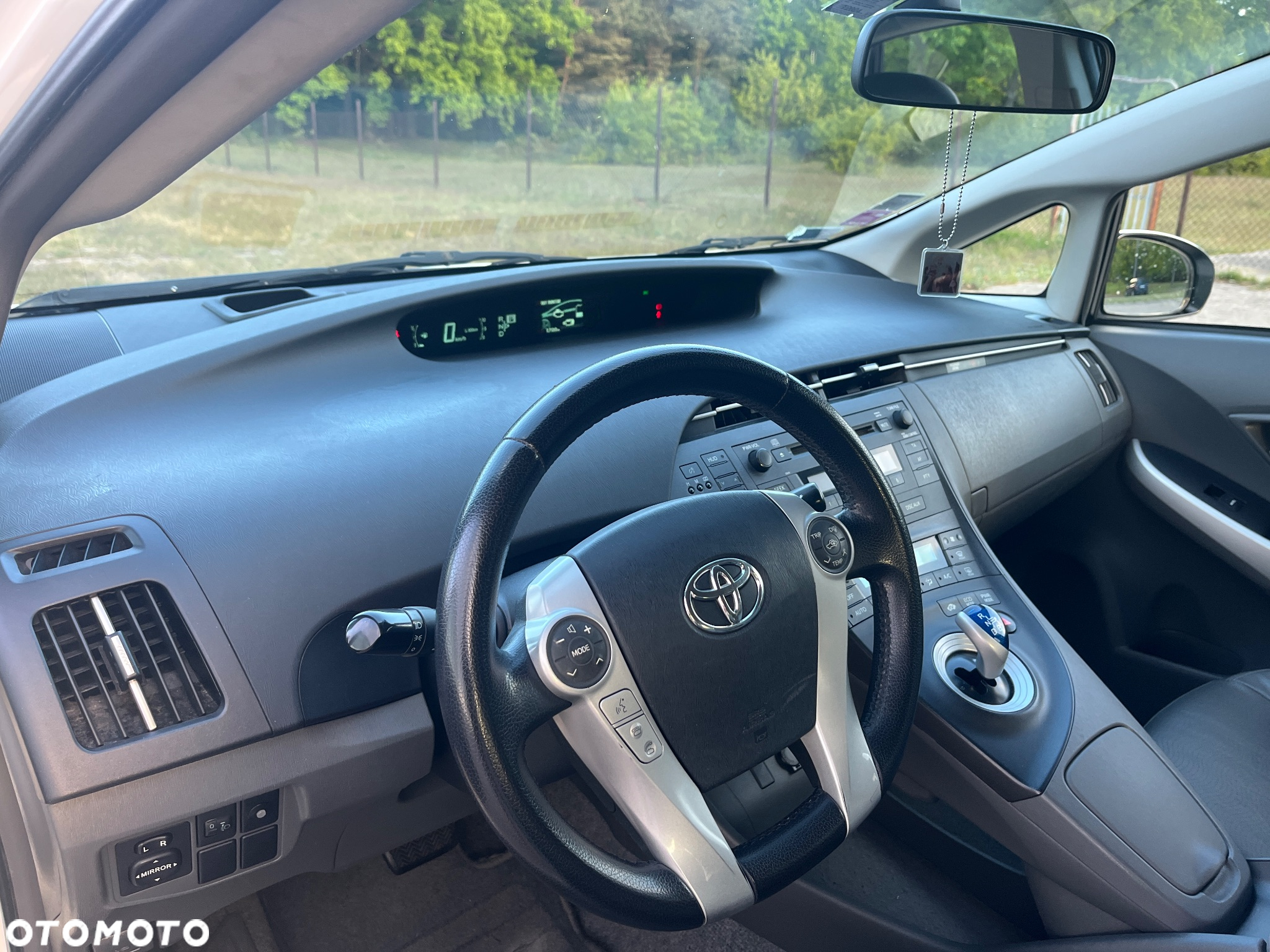 Toyota Prius 1.8 HSD Premium - 21