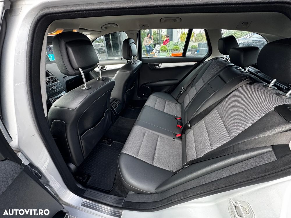 Mercedes-Benz C 180 Kompressor Automatik BlueEFFICIENCY - 17