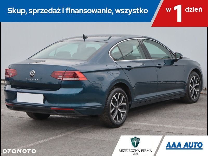 Volkswagen Passat - 7