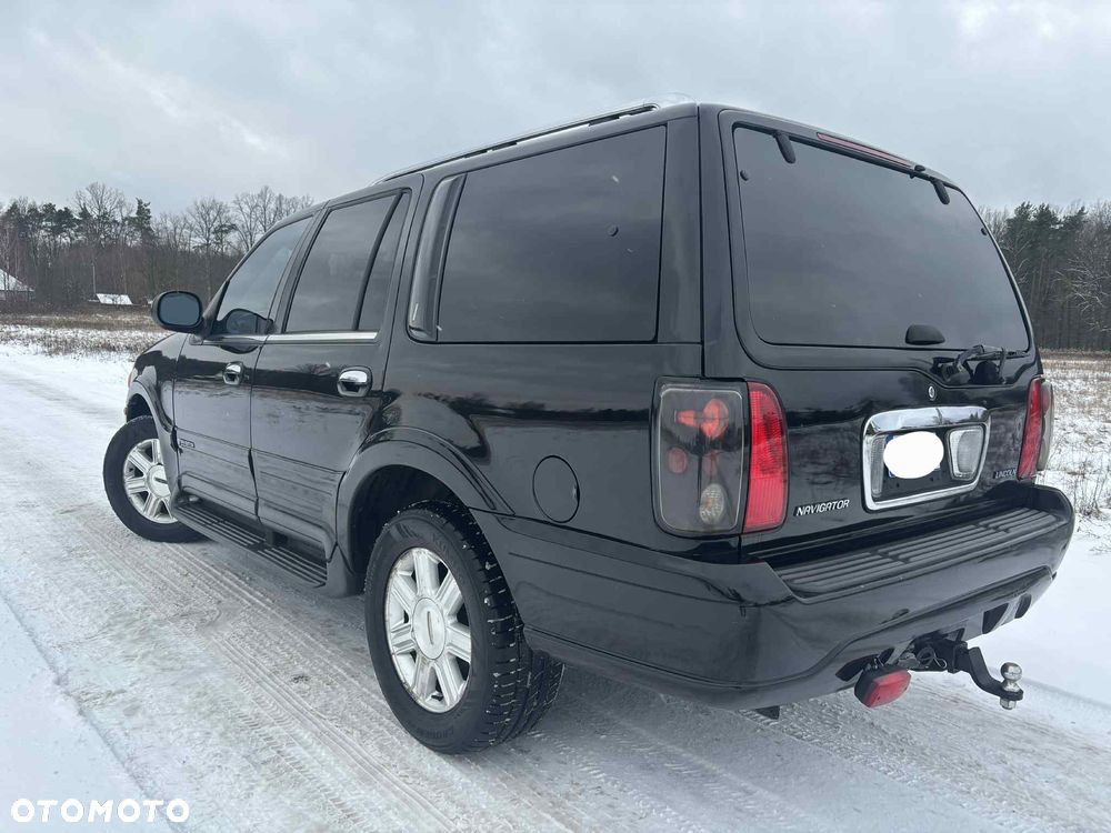 Lincoln Navigator - 10