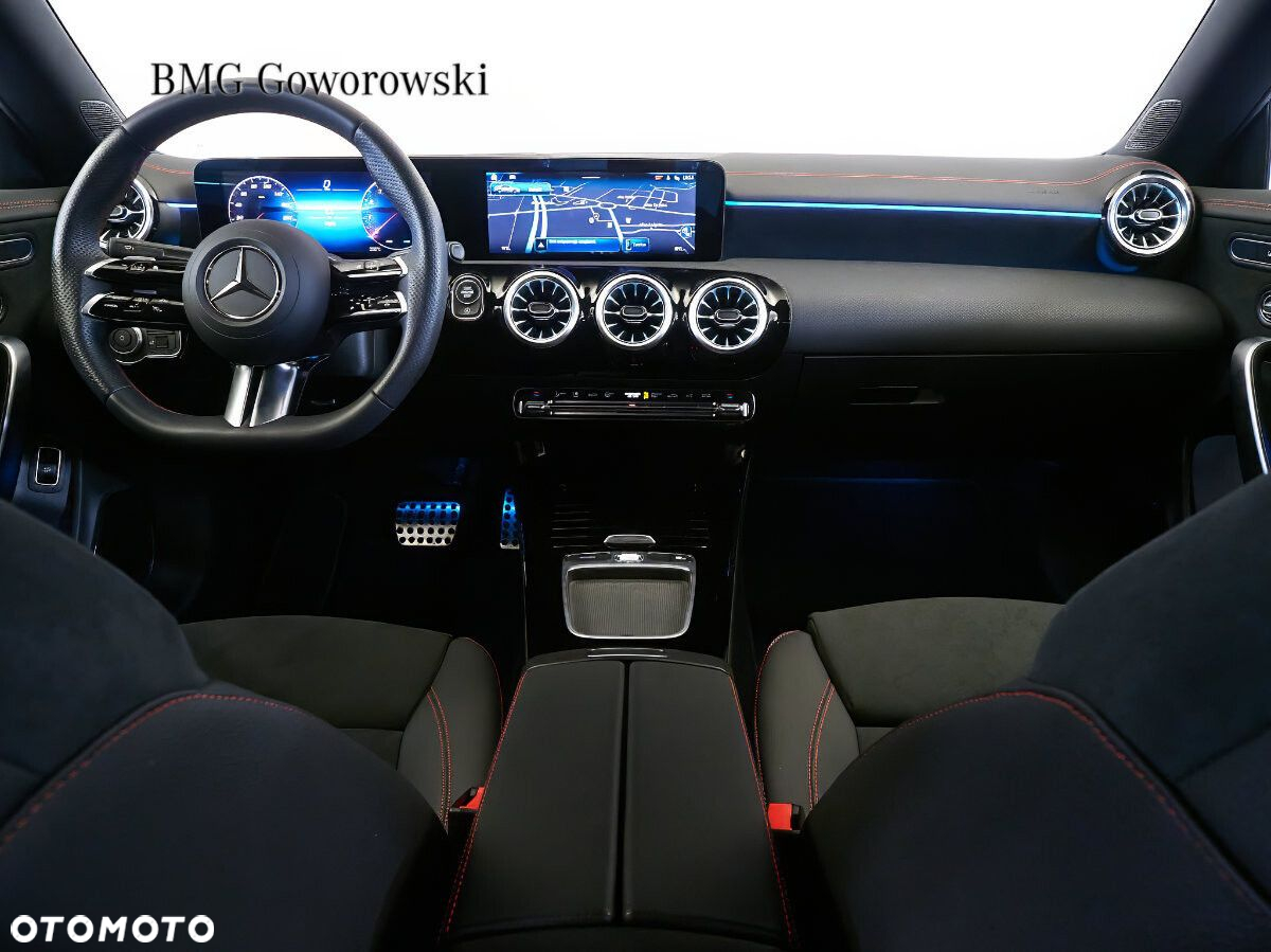 Mercedes-Benz CLA - 11