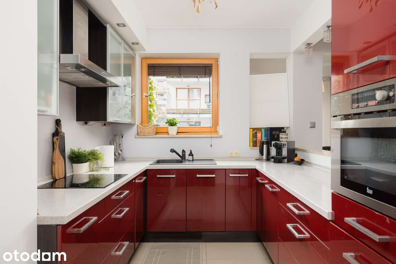 Ciche 2 pokoje (56 m²) z osobną kuchnią i garażem – Mokotów