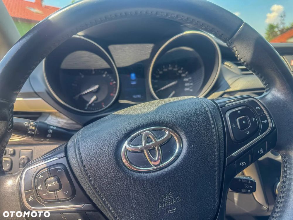 Toyota Avensis 2.0 D-4D Prestige - 14