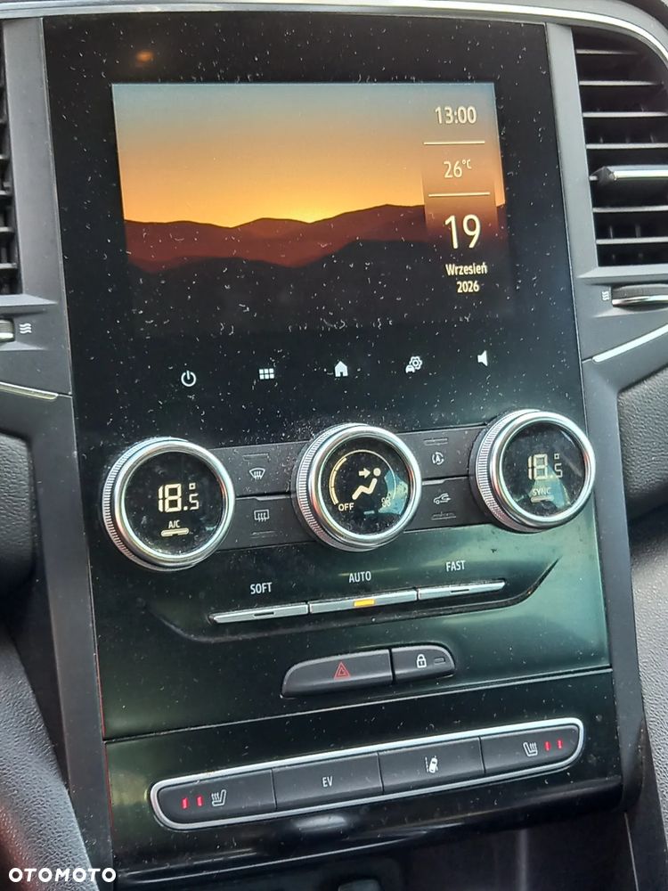 Renault Megane E-TECH 160 INTENS - 8