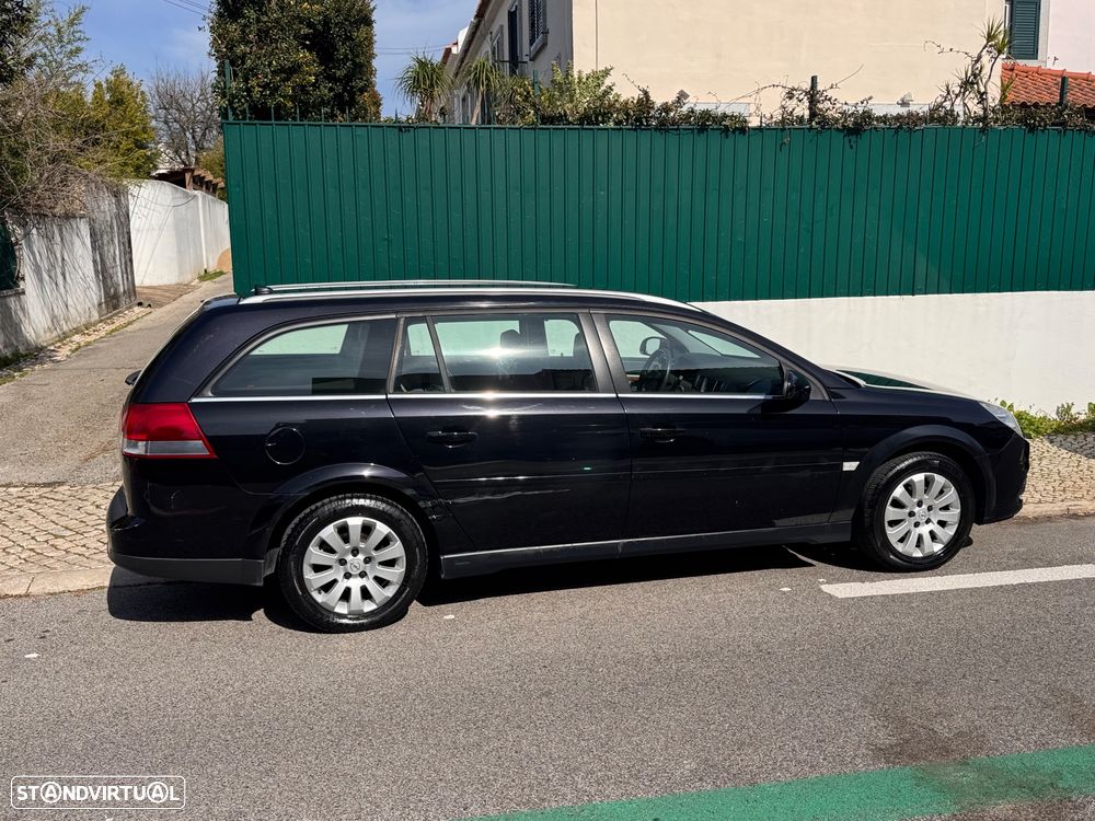Opel Vectra Caravan 1.9 CDTi Elegance Aut - 2