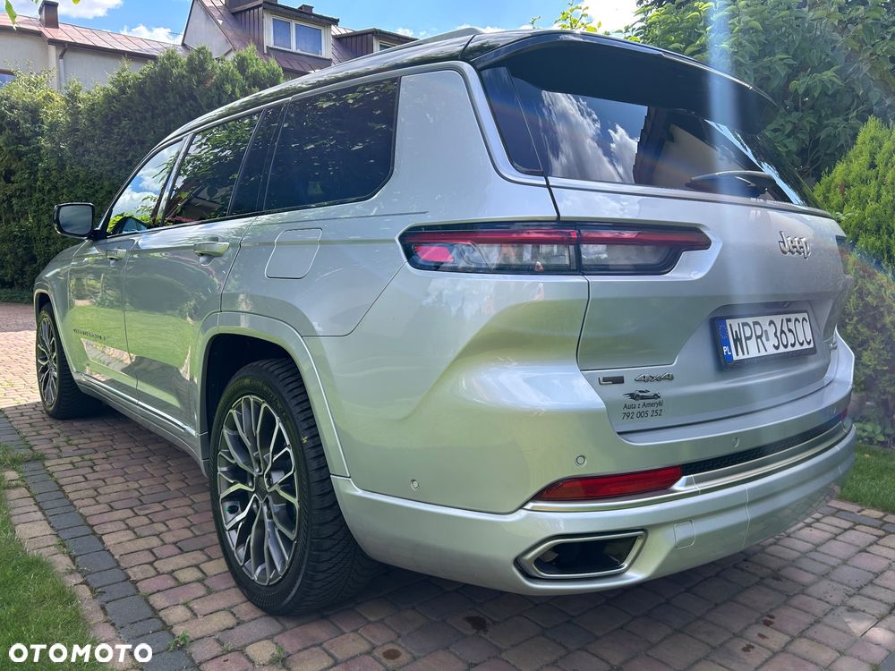 Jeep Grand Cherokee - 8