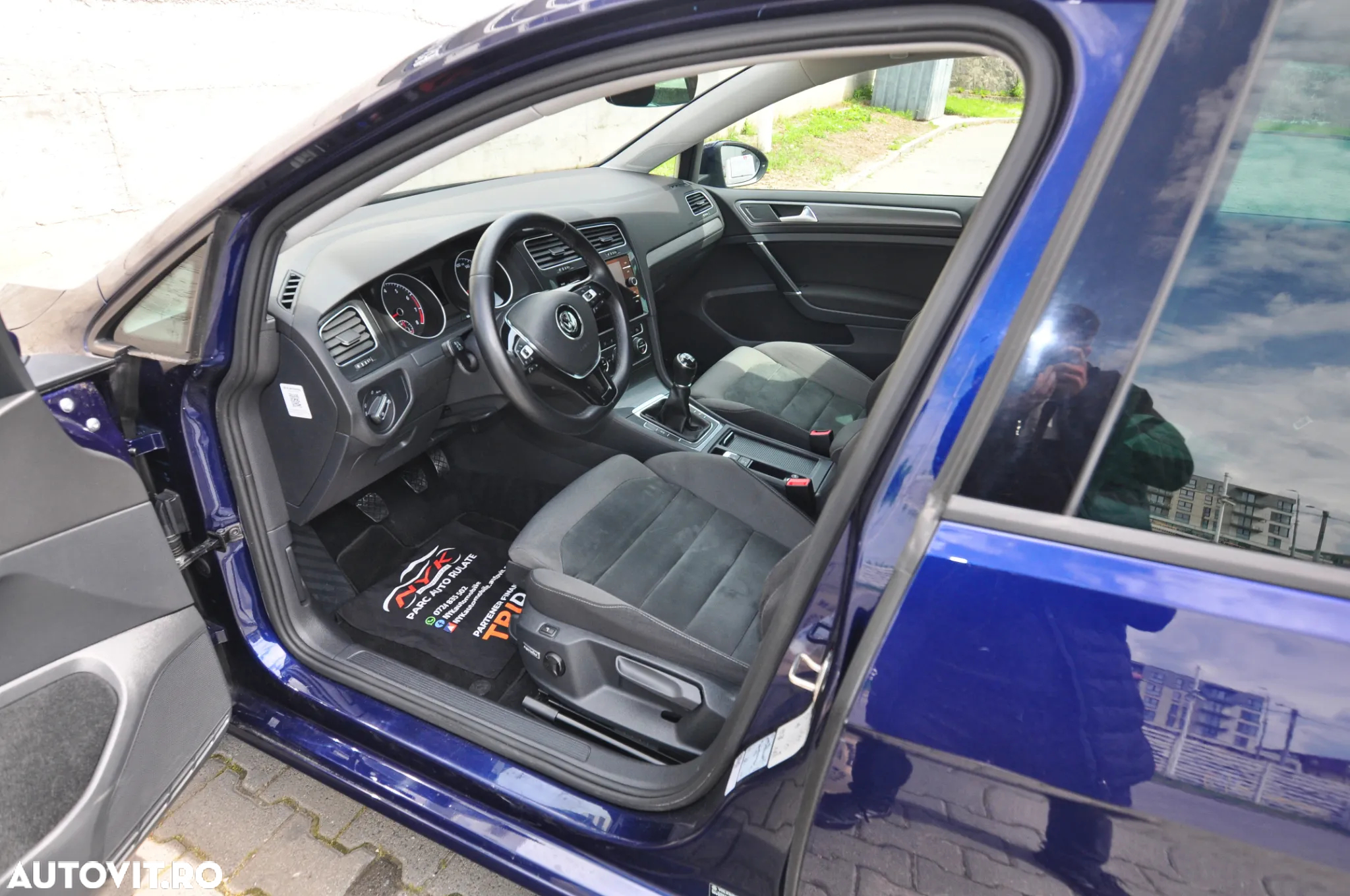 Volkswagen Golf 1.5 TSI ACT (BlueMotion Technology) Highline - 9
