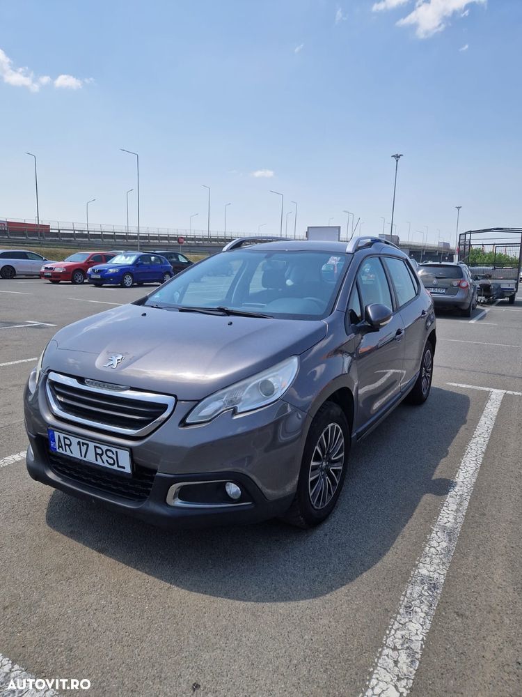 Peugeot 2008 - 8