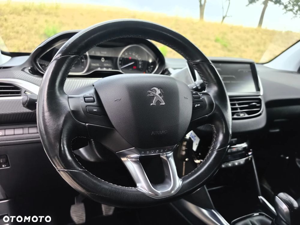 Peugeot 2008 1.6 VTi Allure - 19