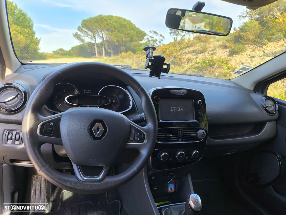 Renault Clio Sport Tourer (Energy) dCi 90 Bose Edition - 6