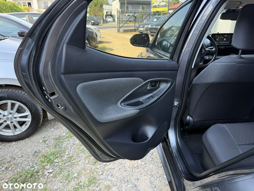 Toyota Yaris - 14
